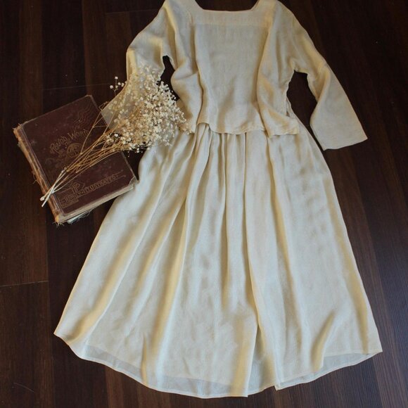 Vintage 1960s Blouse and Skirt, Ivory Silk Separates, Square Neckline 3/4 Sleeve - Picture 3 of 10